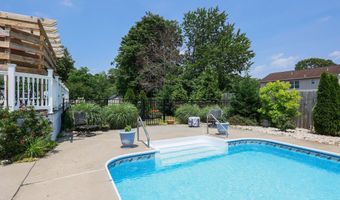 18 Penny Ln, Bayville, NJ 08721