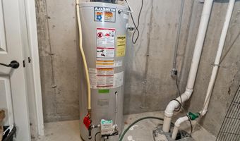 2429 S FRONT St, Allentown, PA 18103