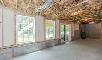 300 Tower Hill Rd, Cumberland, RI 02864