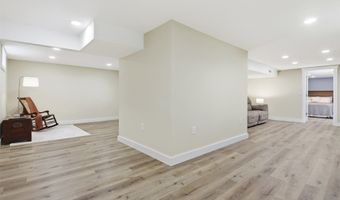 728 2nd St W, Altoona, WI 54720