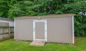 218 Hunters Run Dr, Benton, AR 72015
