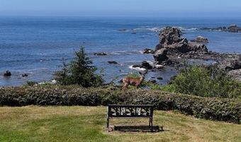 221 SCHOONER BAY Dr, Brookings, OR 97415