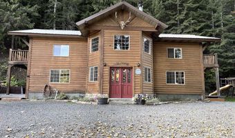 19118 St Joe River Rd, Calder, ID 83808