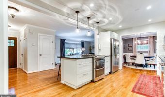7301 MASONVILLE Ct, Annandale, VA 22003
