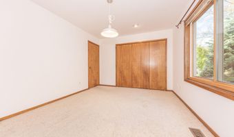 2225 Chaucer Ct, Ann Arbor, MI 48103