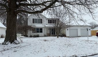 749 Regina Dr, Vermilion, OH 44089