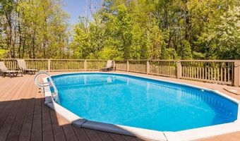 13 Birchwood Cir, Bedford, NH 03110