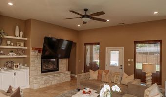 1709 W Riverside Dr, Carlsbad, NM 88220