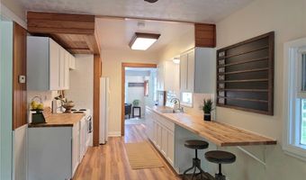398 N Chillicothe Rd, Aurora, OH 44202