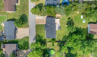 2302 Crystal Wood Dr, Arnold, MO 63010
