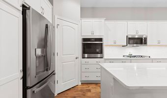 5660 N OSPREY Dr, Appleton, WI 54913