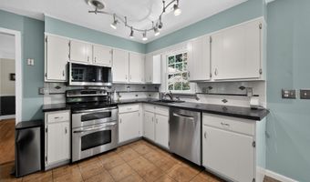 37 N Pleasant Rise, Brookfield, CT 06804