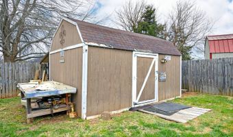303 Butler Dr, Bardstown, KY 40004