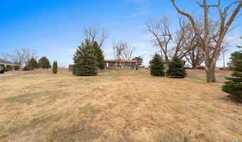 1409 Splitrock Blvd, Brandon, SD 57005