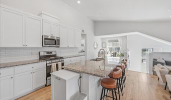 18429 SW BUCKHORN Dr, Beaverton, OR 97007