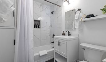 202 NW Thurston Ave, Bend, OR 97703