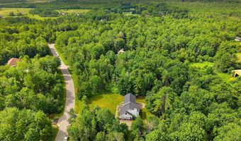 54 Trillium Trl, Bangor, ME 04401