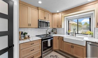 3835 S Taylorview Ln, Ammon, ID 83406