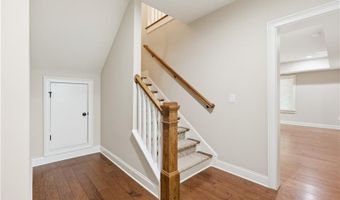 805 Creekside Trl, Alpharetta, GA 30004