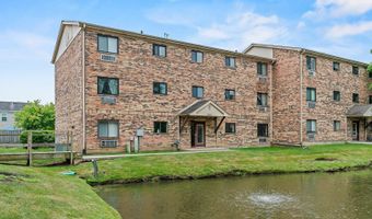 2215 Nichols Rd B, Arlington Heights, IL 60004