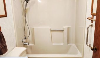 1697 685Th Ave, Albia, IA 52531