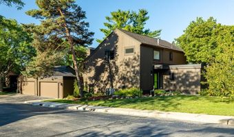 12 Haverhill Ct, Ann Arbor, MI 48105