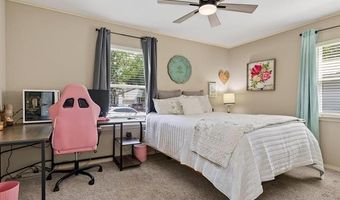 105 Mistletoe Ln, Bartlesville, OK 74003