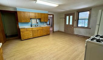 53 Sugarhouse Rd, Burke, VT 05871