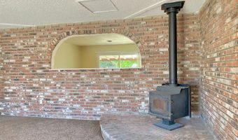 14069 Vista Dr, Armona, CA 93202