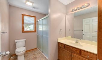 15628 Landauer Cir, Basehor, KS 66007