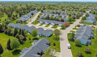 923 W WINDTREE Dr, Appleton, WI 54914