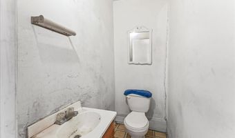 9 W ATHENS Ave, Ardmore, PA 19003