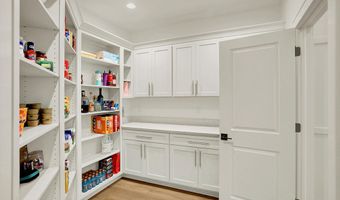 3961 Chapel Hill Ct, Bargersville, IN 46106