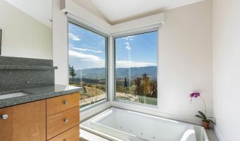 1350 Crestmont Dr, Angwin, CA 94508