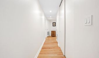 5904 MOUNT EAGLE Dr 108B, Alexandria, VA 22303