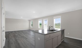 80 Coachman Ln, Autryville, NC 28318