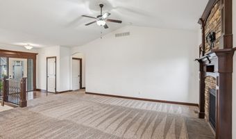 218 34th St SE, Altoona, IA 50009