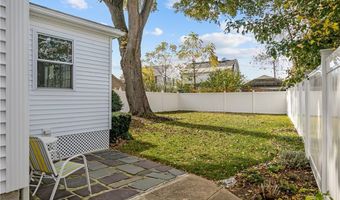 1 Fales St, East Providence, RI 02915