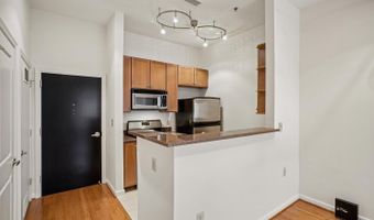 309 HOLLAND 327, Alexandria, VA 22314