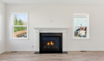 6882 Linden Woods Dr, Avon, IN 46123