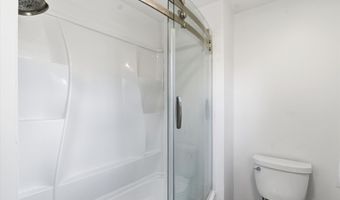 2825 Tuebingen Pkwy, Ann Arbor, MI 48105