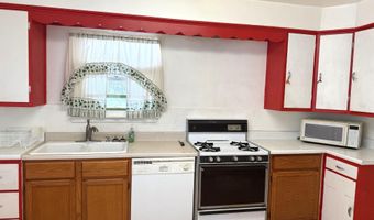 7892 OLD 101 Rd, Armstrong Creek, WI 54103