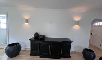 66 Howard St, Bangor, ME 04401