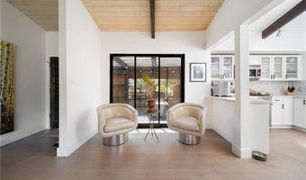 2522 Zorada Dr, Los Angeles, CA 90046