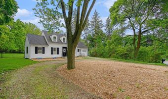 2690 Overridge Dr, Ann Arbor, MI 48104
