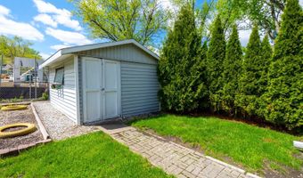1720 N CHESTNUT Ave, Arlington Heights, IL 60004