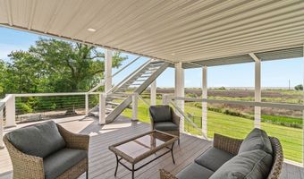 5004 Oak St, Bay St. Louis, MS 39520