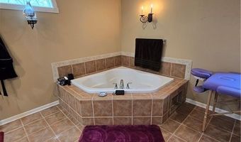 1502 Hillcrest Ct, Atchison, KS 66002