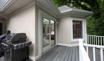 10671 Geist Ridge Ct, Fishers, IN 46040