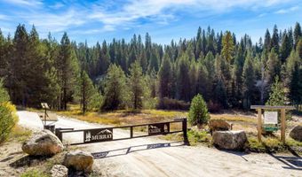 201 Tripod Vw, Cascade, ID 83611